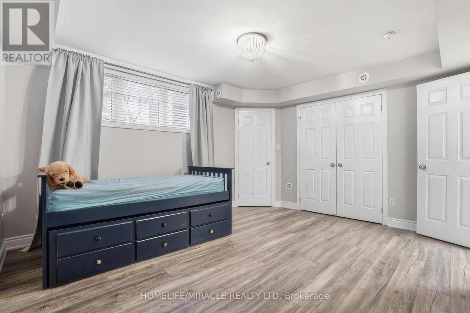 8-01 - 2420 BARONWOOD DRIVE Image 5