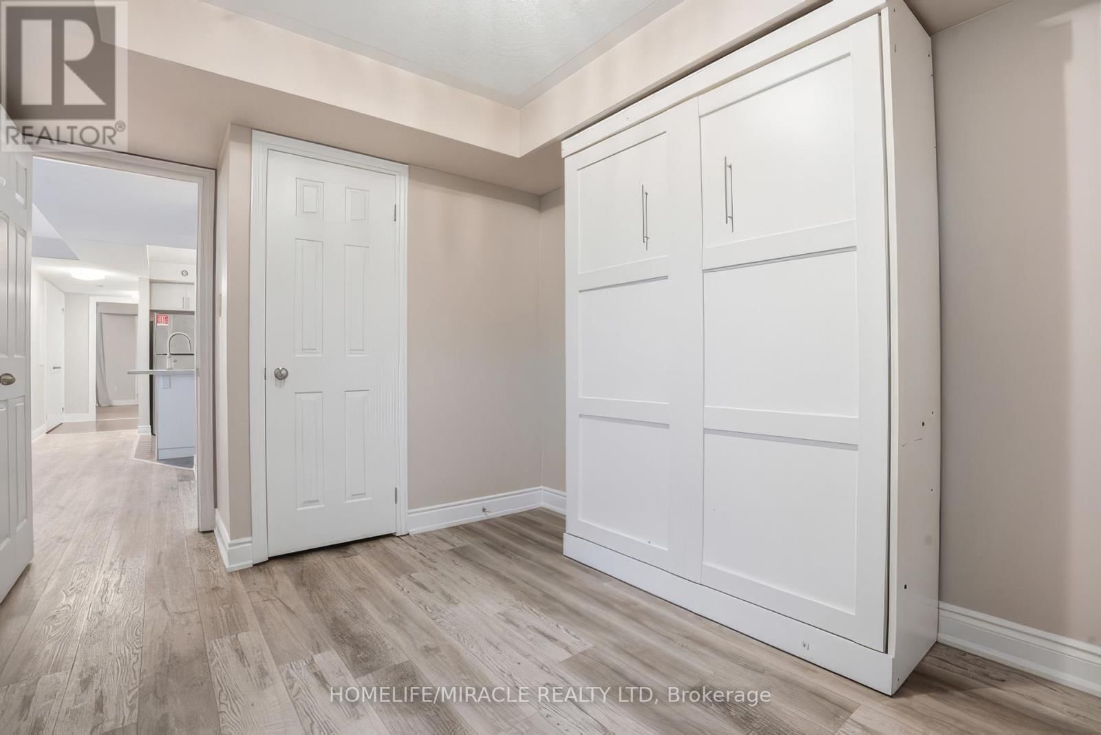 8-01 - 2420 BARONWOOD DRIVE Image 6