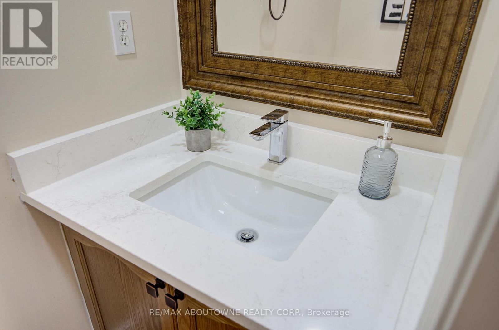 2181 STRATUS DRIVE Image 20