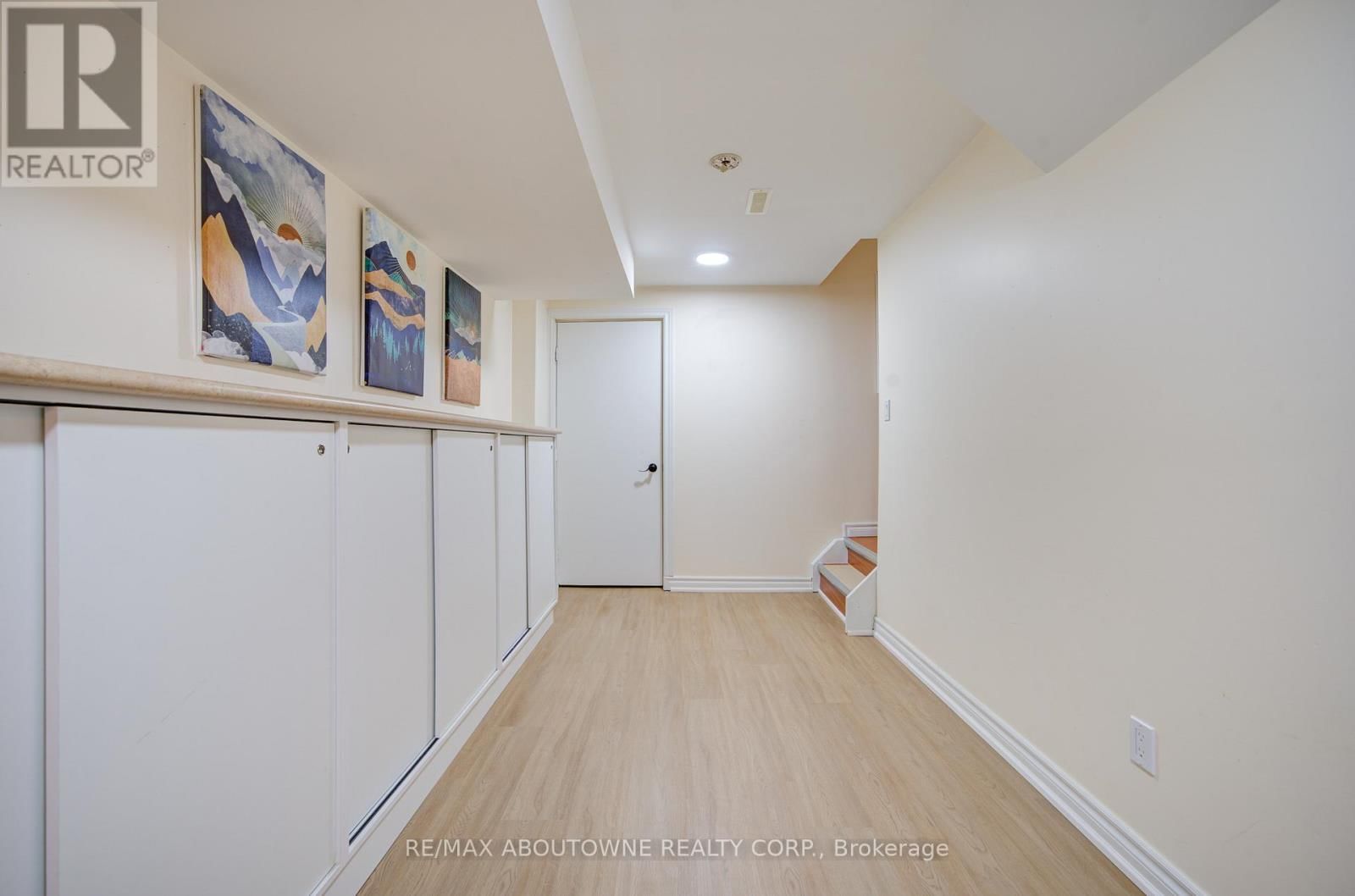 2181 STRATUS DRIVE Image 35