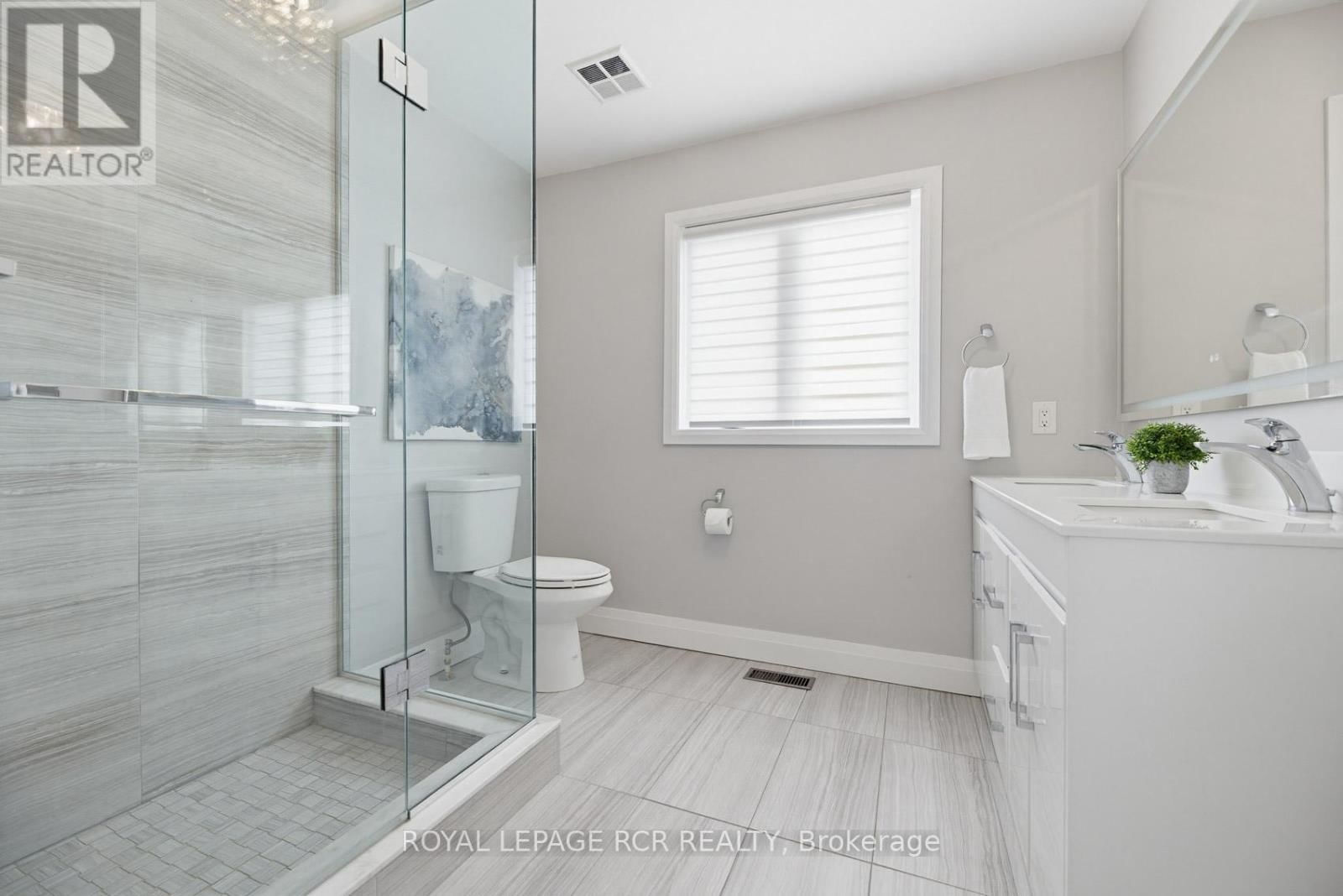 42 ARCHBURY CIRCLE Image 21