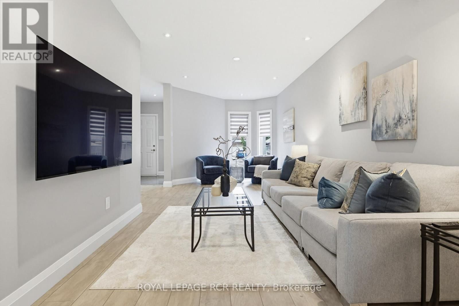 42 ARCHBURY CIRCLE Image 5