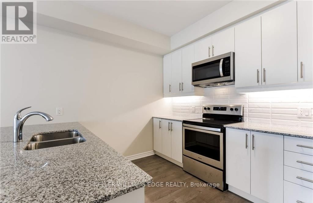 320 - 150 OAK PARK BOULEVARD Image 12