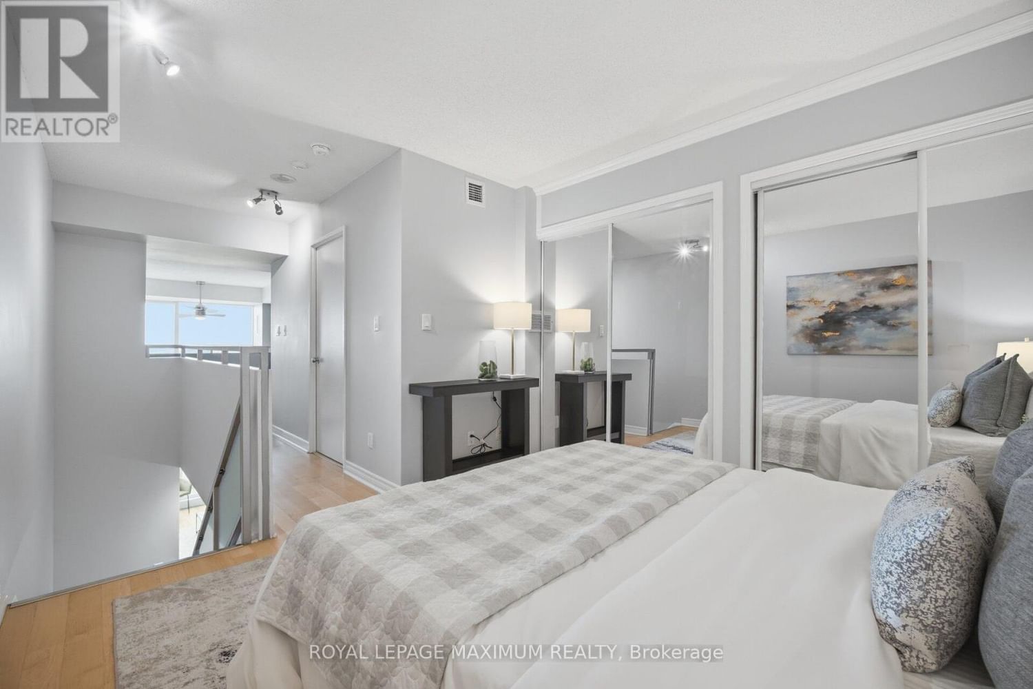 508 - 200 MANITOBA STREET Image 24