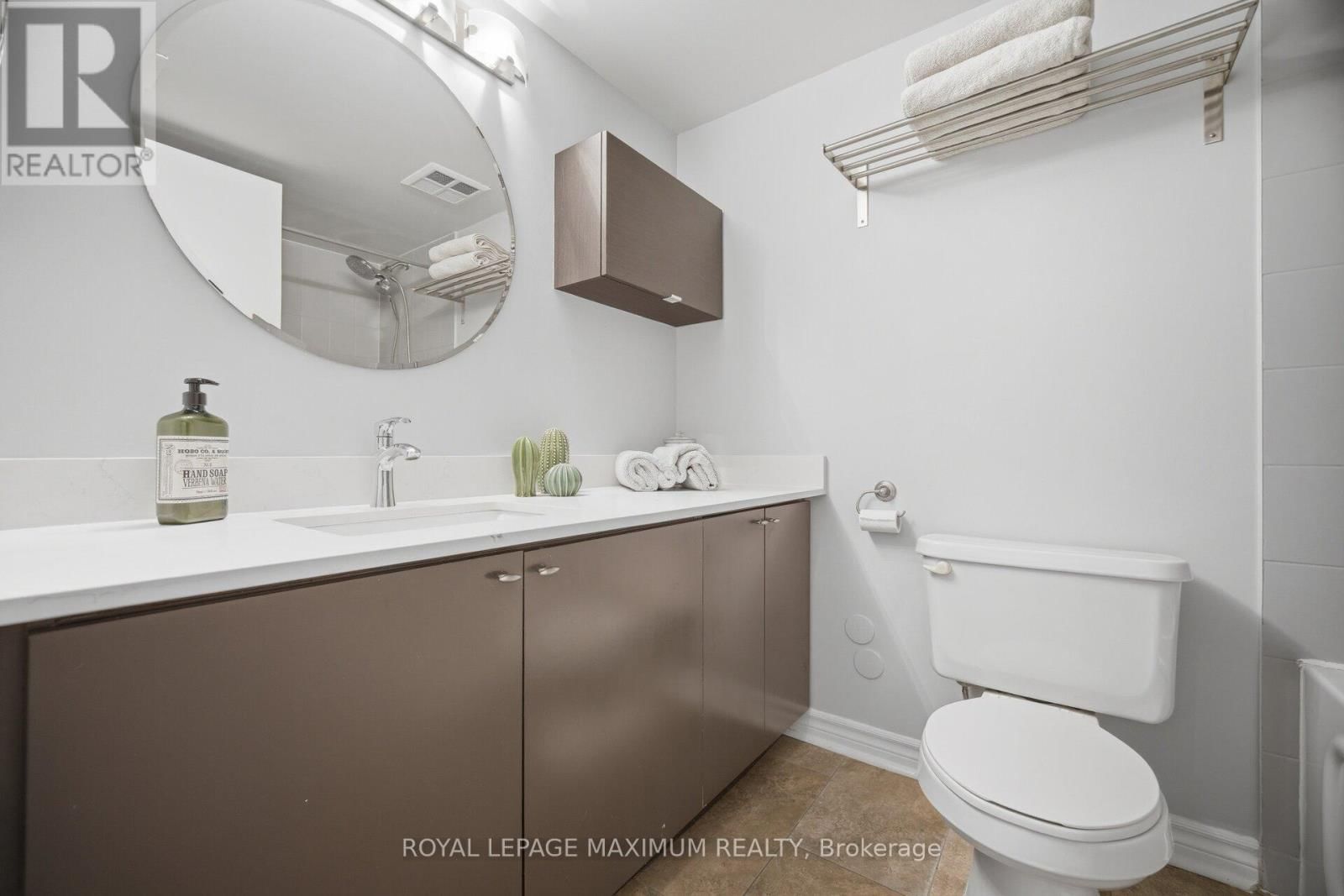 508 - 200 MANITOBA STREET Image 34