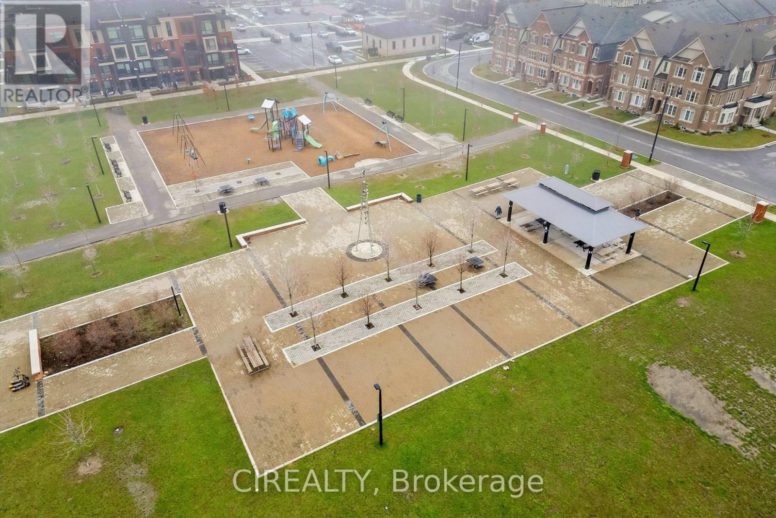 71 FINEGAN CIRCLE Image 46