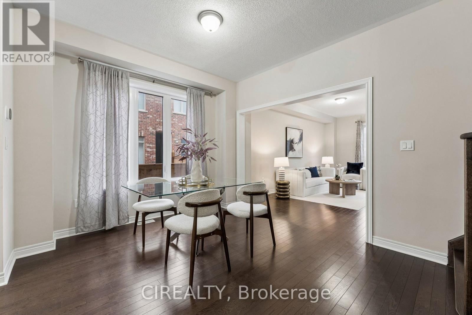 71 FINEGAN CIRCLE Image 7