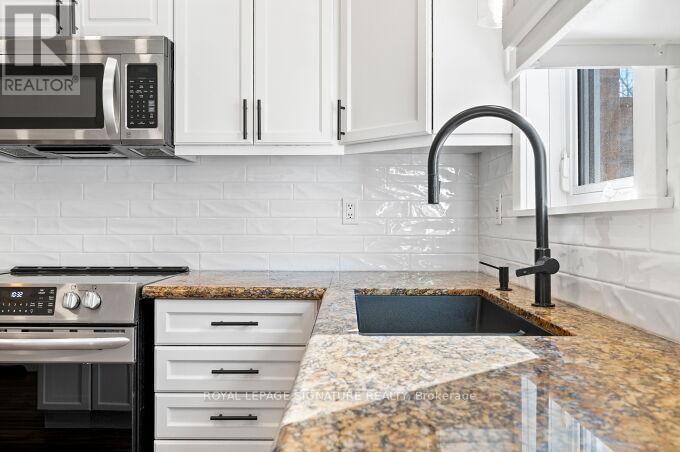 30 - 435 HENSALL CIRCLE Image 14