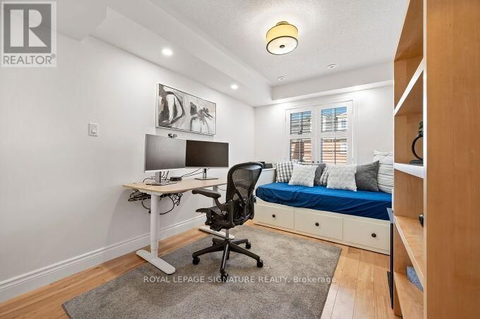 30 - 435 HENSALL CIRCLE Image 22