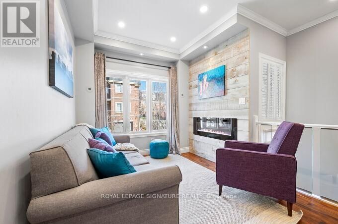 30 - 435 HENSALL CIRCLE Image 5