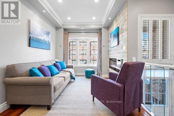 30 - 435 HENSALL CIRCLE Image 6