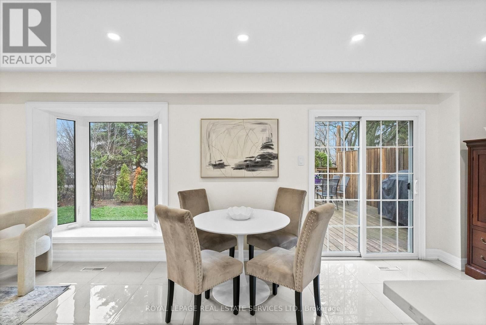 22 - 1176 JAMESWAY BOULEVARD Image 10