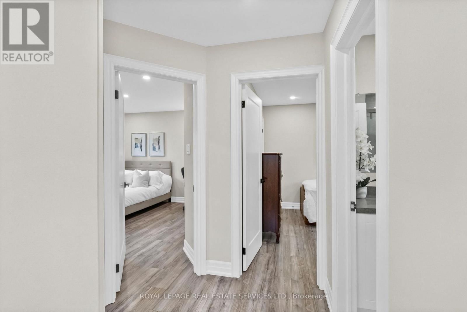 22 - 1176 JAMESWAY BOULEVARD Image 13