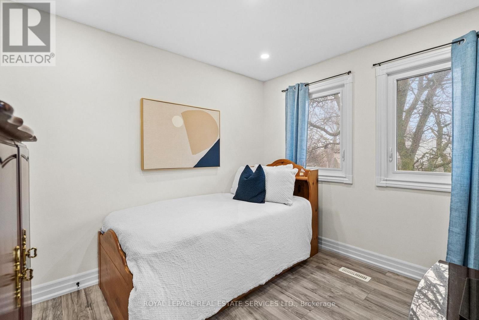 22 - 1176 JAMESWAY BOULEVARD Image 19