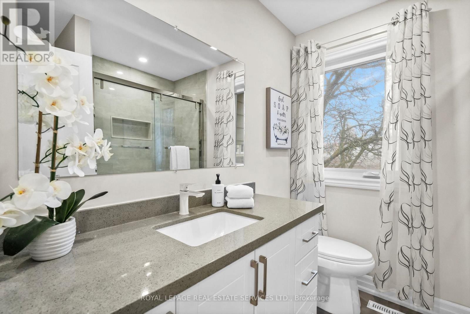 22 - 1176 JAMESWAY BOULEVARD Image 22