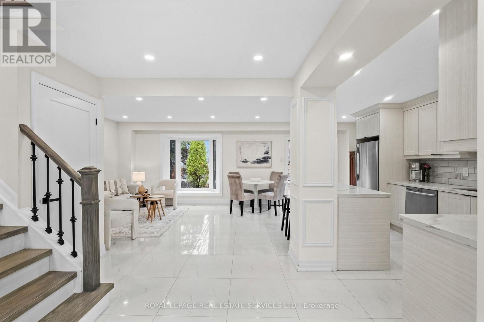 22 - 1176 JAMESWAY BOULEVARD Image 4