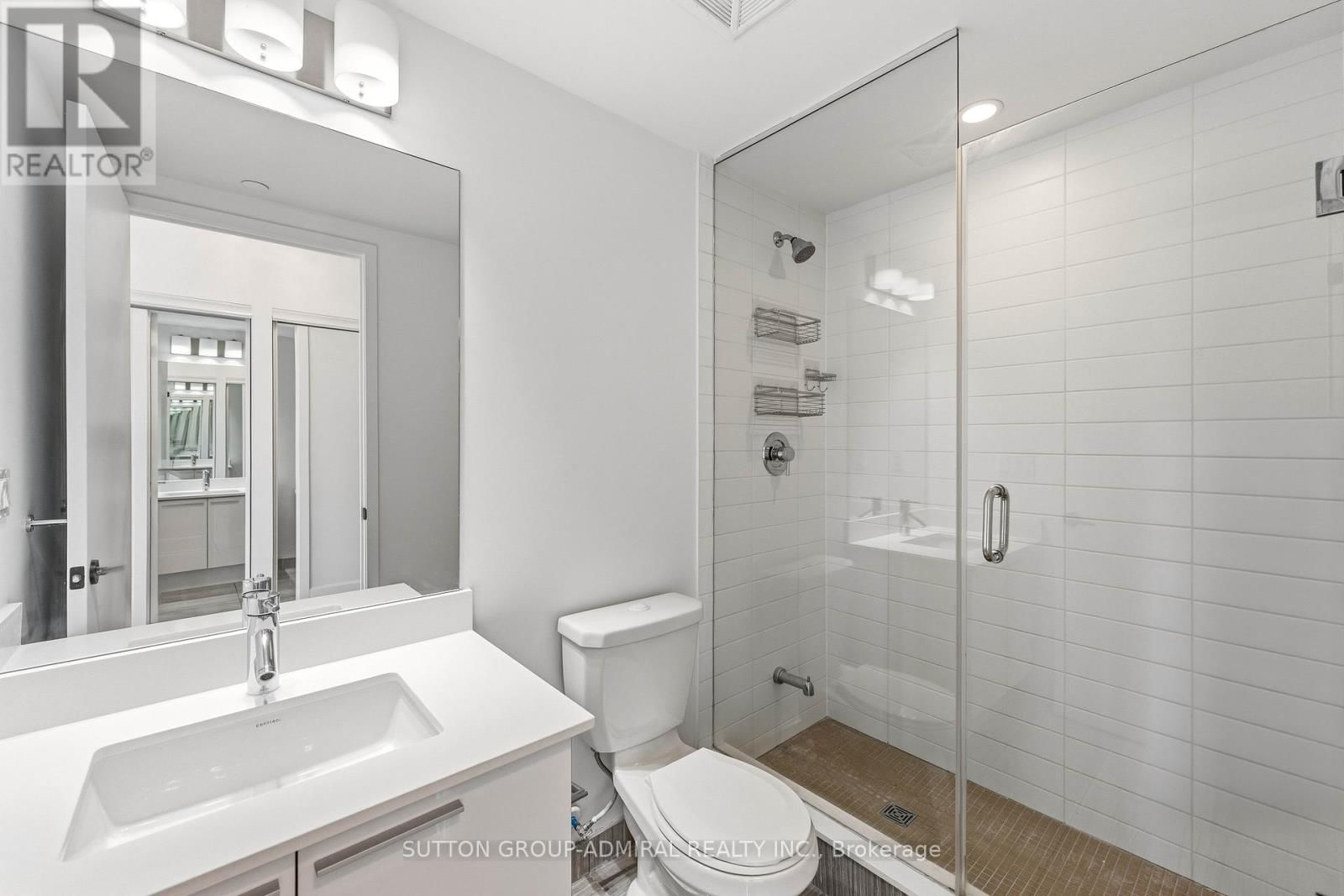 625 - 10 PARK LAWN ROAD Image 18