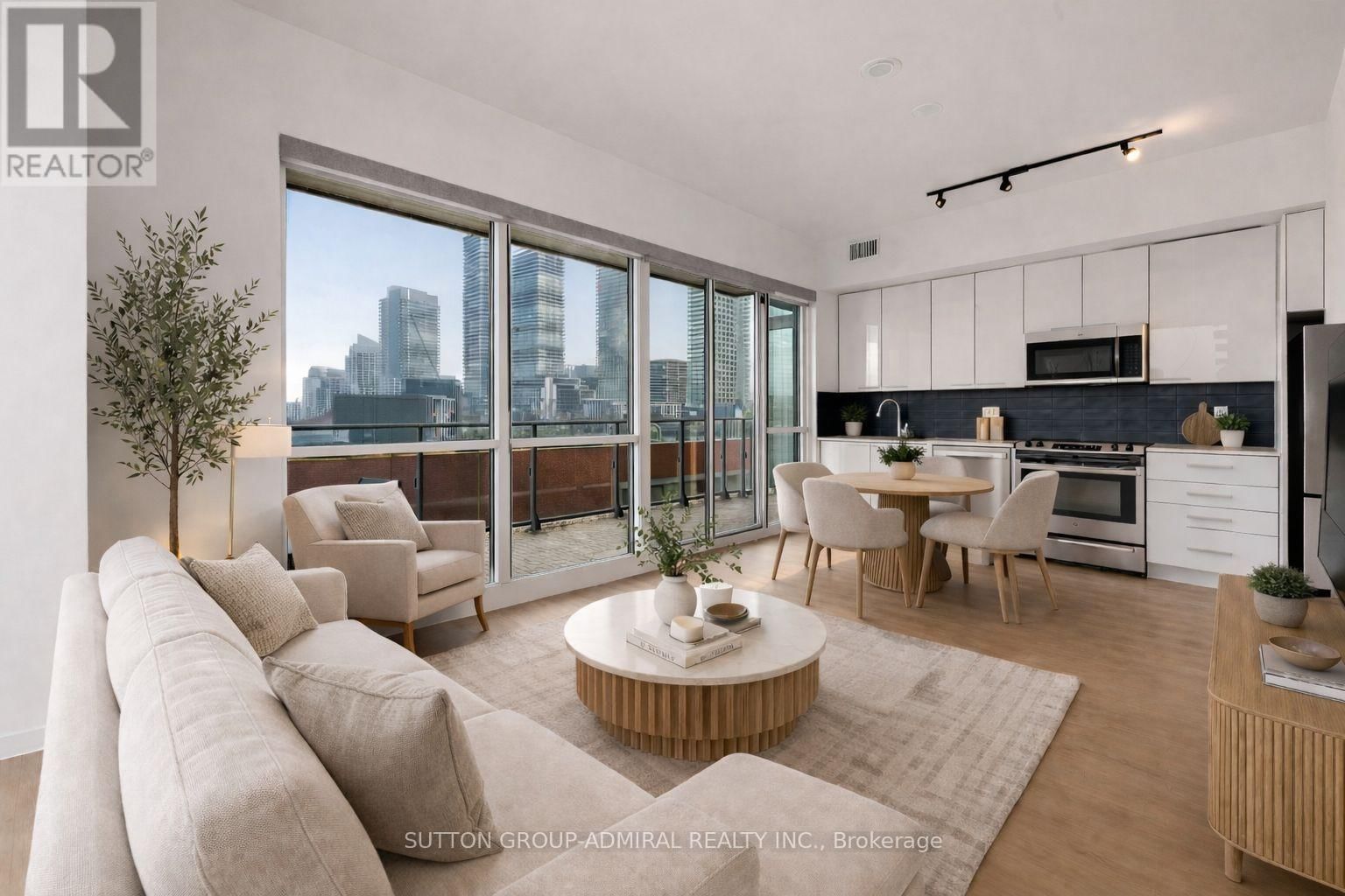 625 - 10 PARK LAWN ROAD Image 2