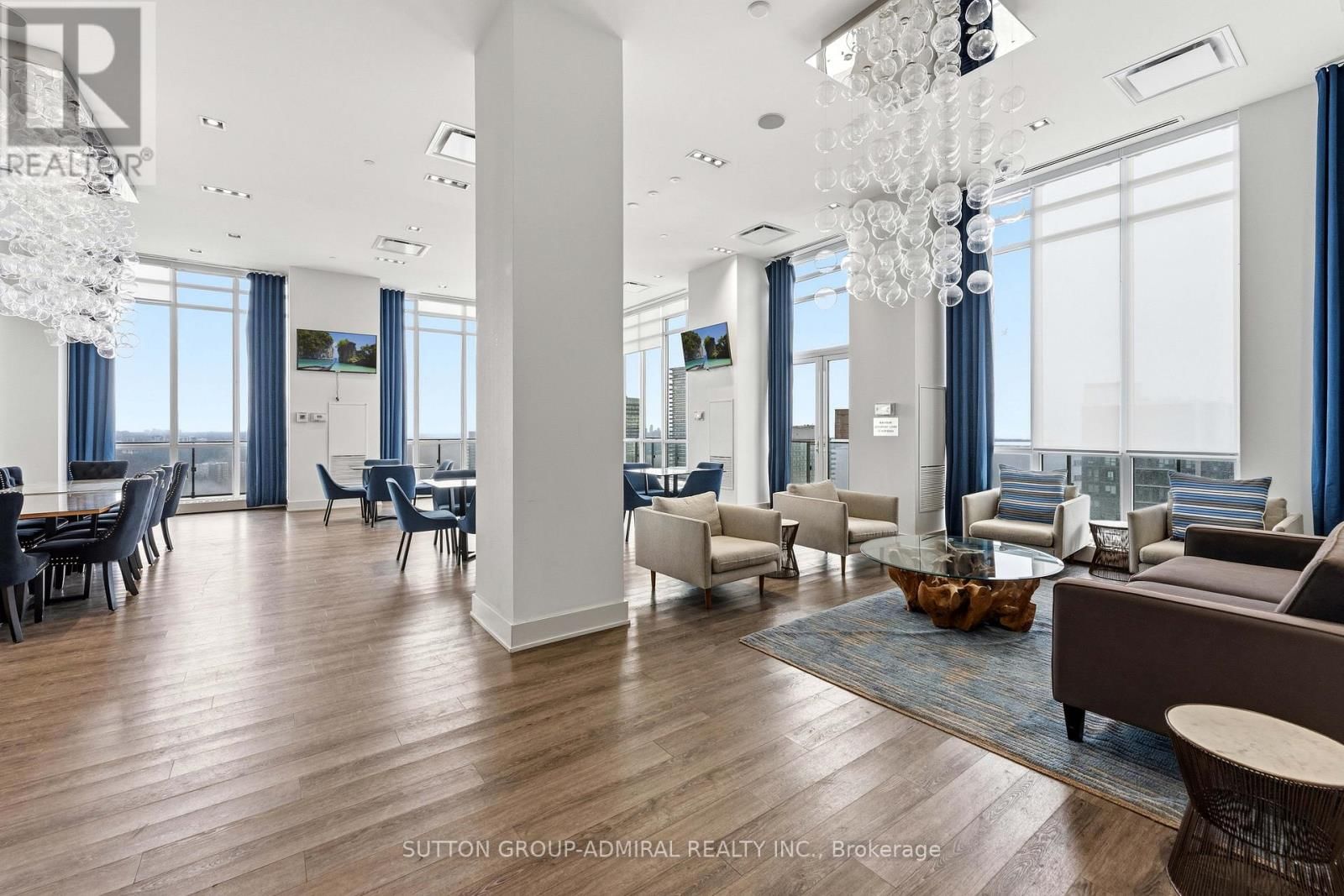 625 - 10 PARK LAWN ROAD Image 37