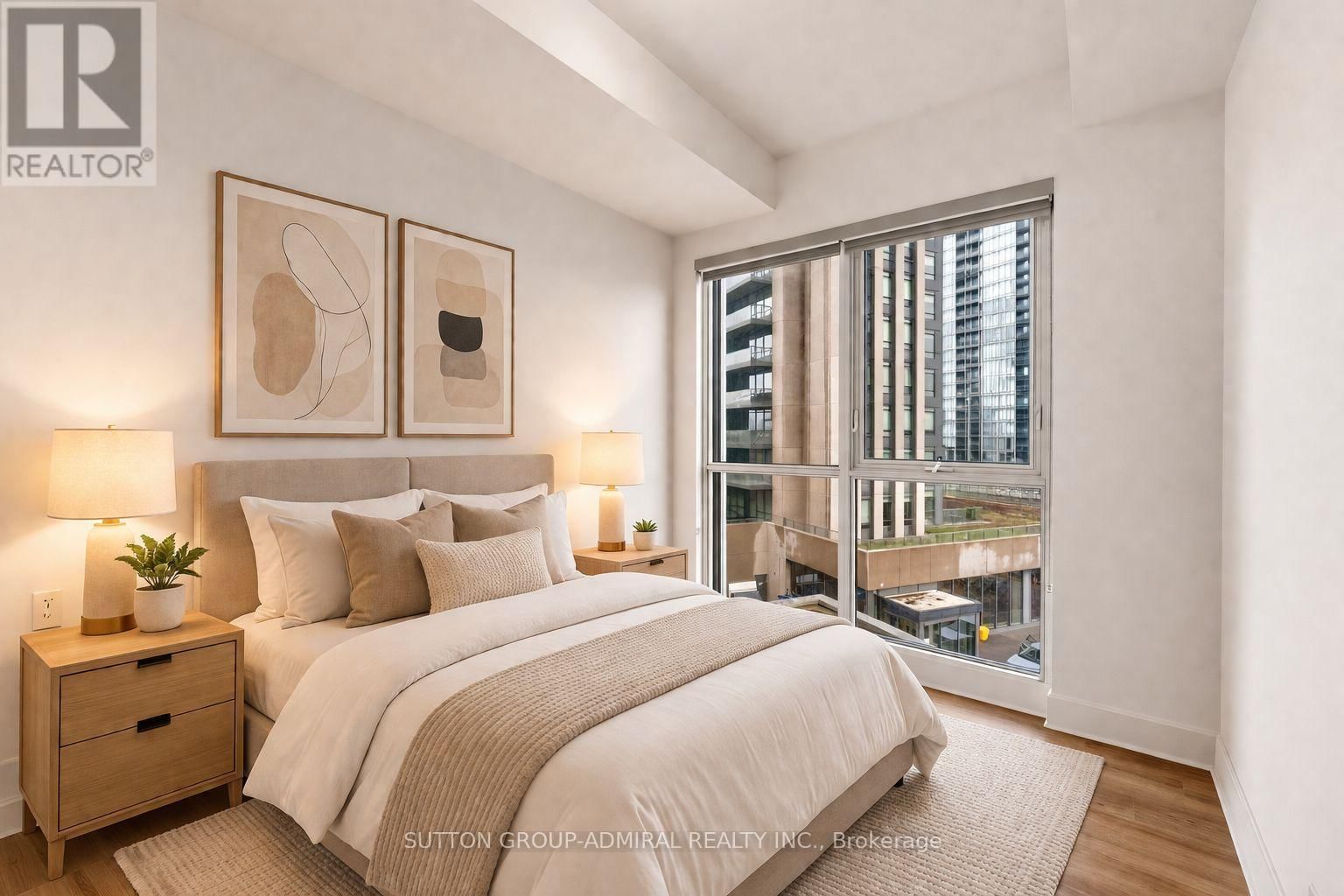 625 - 10 PARK LAWN ROAD Image 4