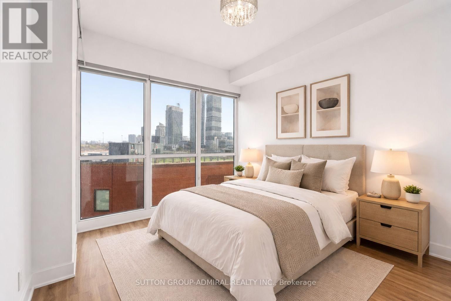 625 - 10 PARK LAWN ROAD Image 5