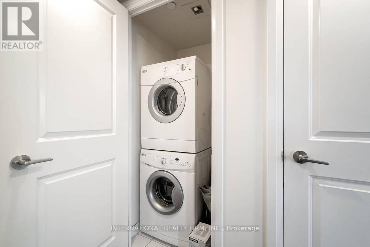 2222 - 2 EVA ROAD Image 20