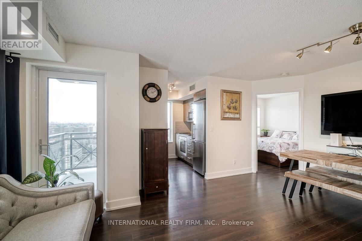 2222 - 2 EVA ROAD Image 8