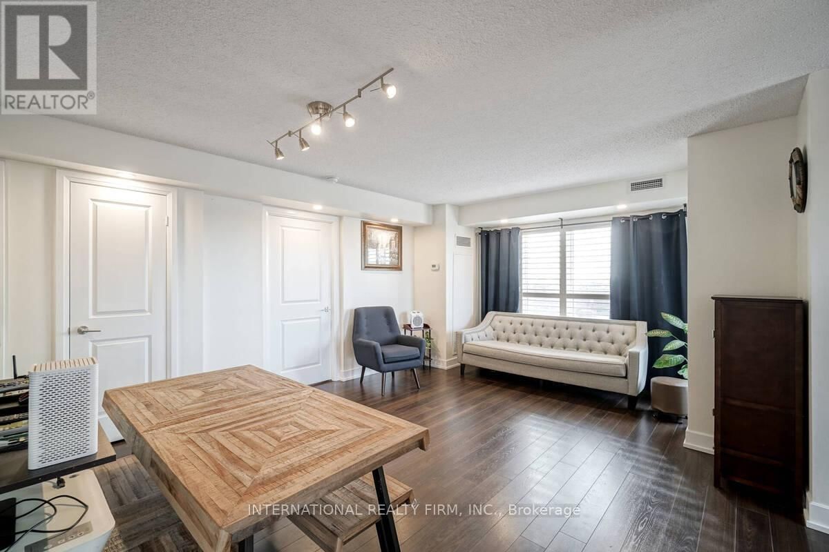 2222 - 2 EVA ROAD Image 9