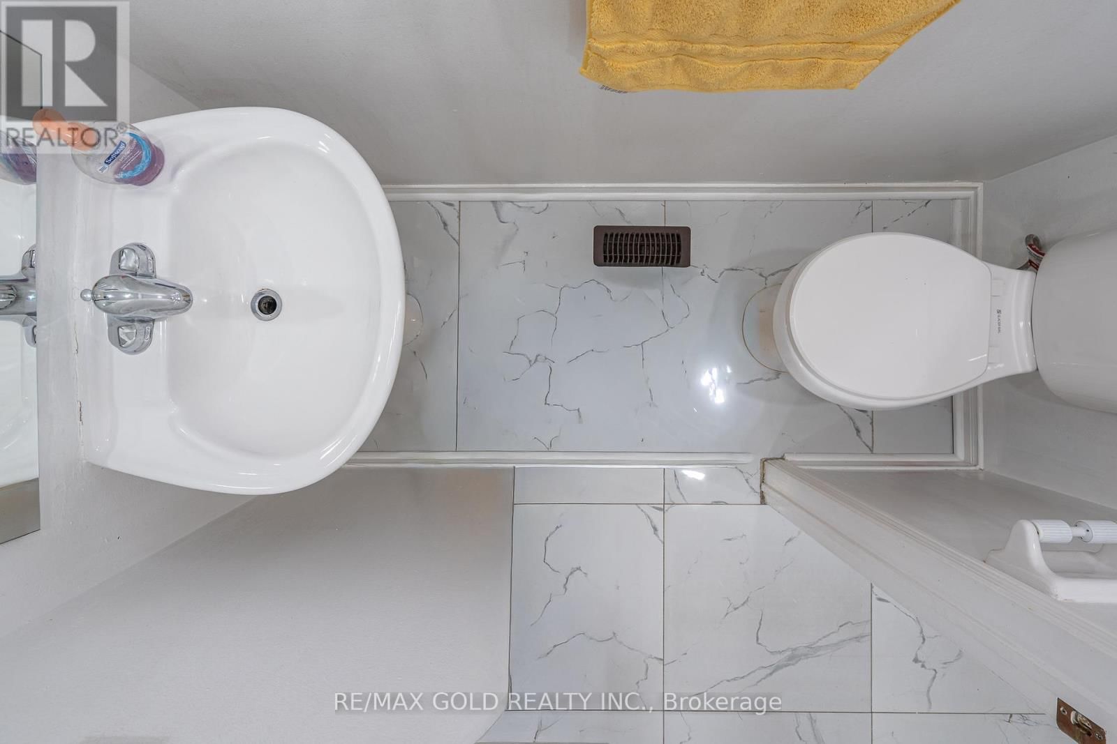 102 BUNCHBERRY WAY Image 10