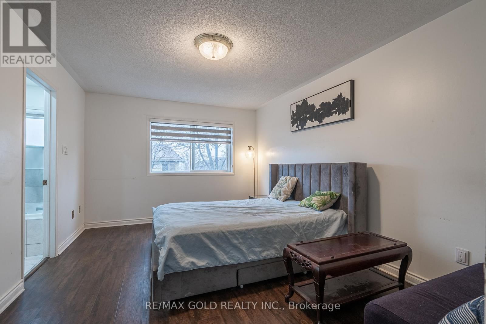 102 BUNCHBERRY WAY Image 14