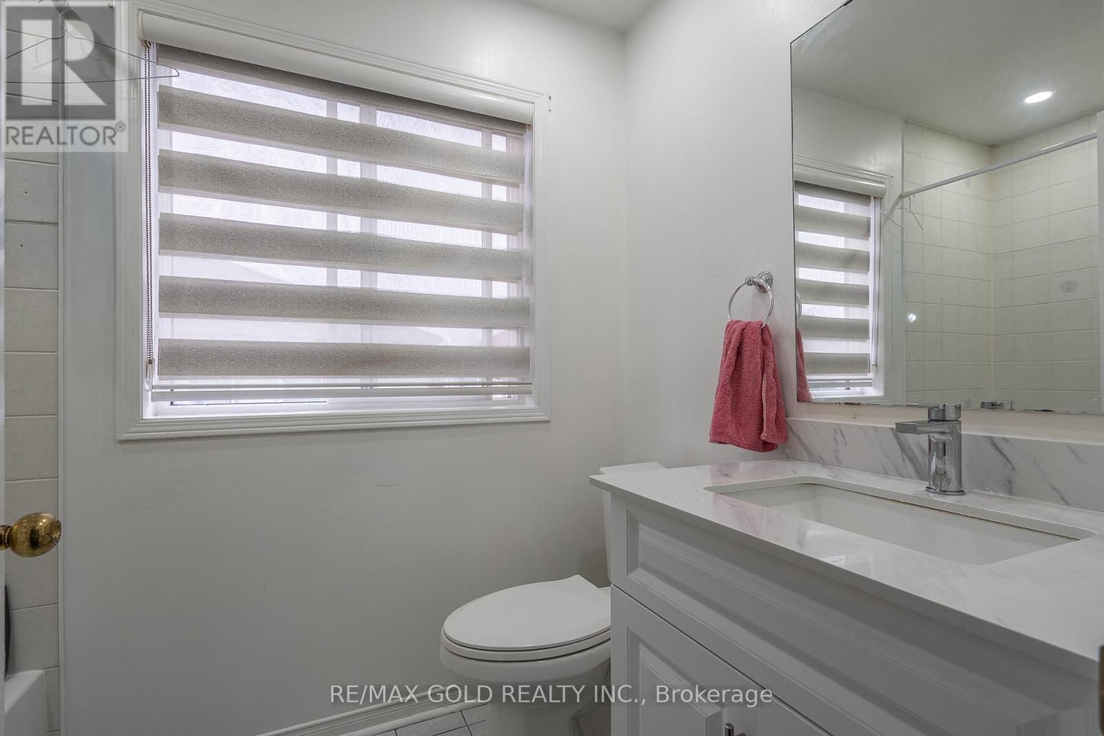 102 BUNCHBERRY WAY Image 23