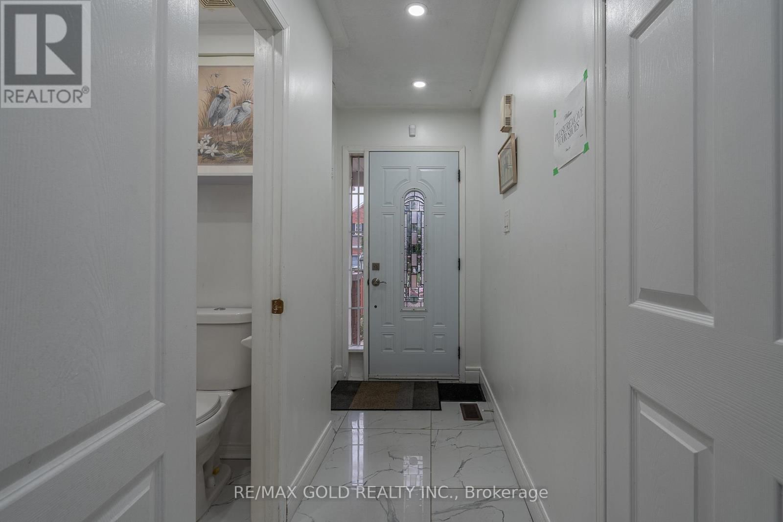 102 BUNCHBERRY WAY Image 36