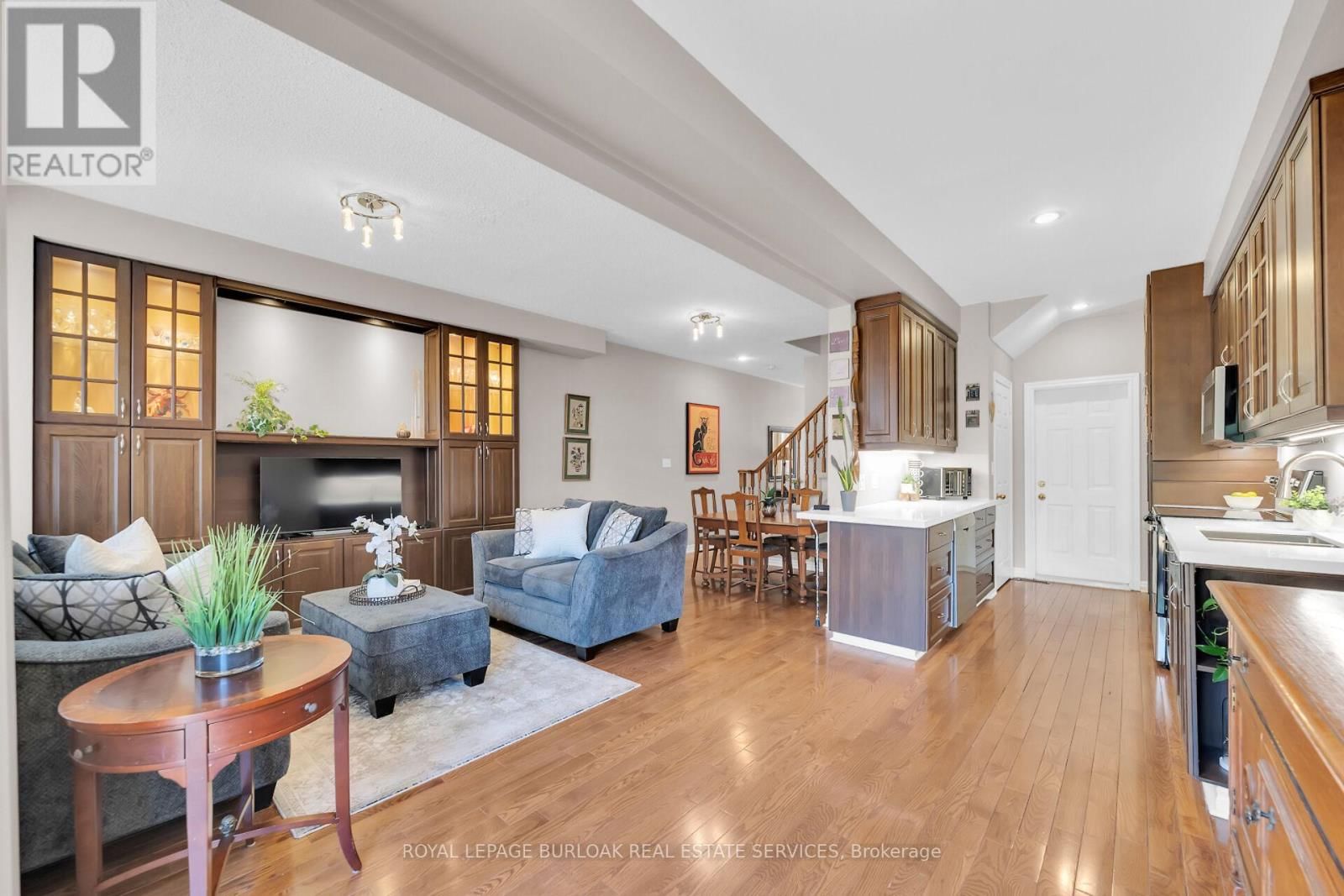 41 - 300 RAVINEVIEW WAY Image 13