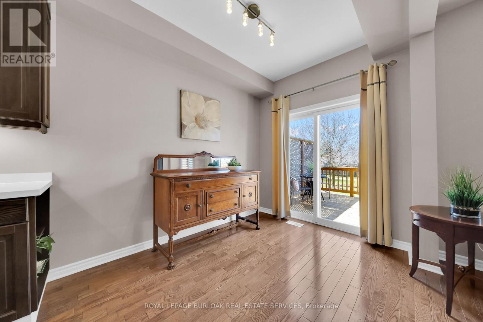 41 - 300 RAVINEVIEW WAY Image 15