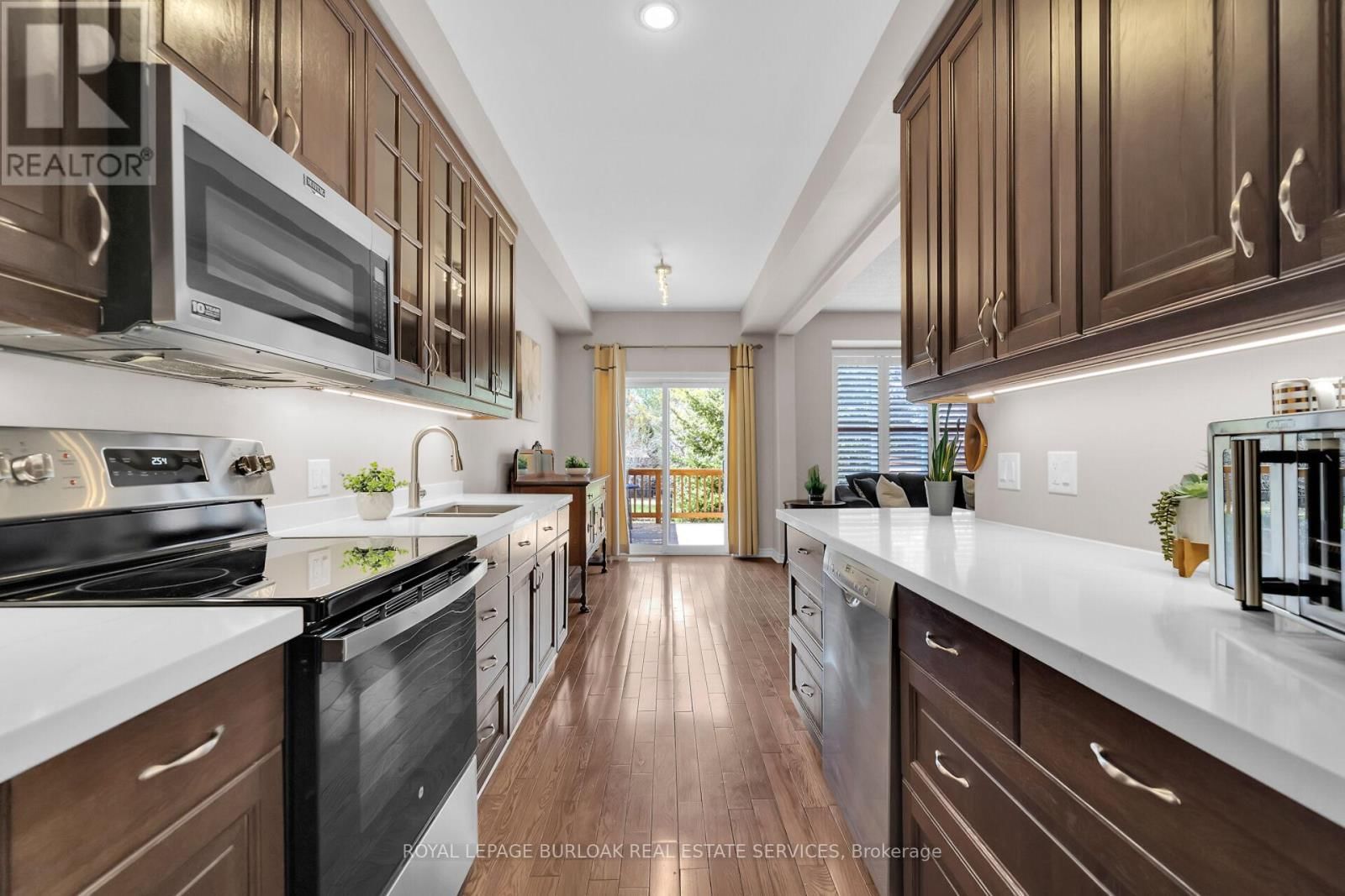 41 - 300 RAVINEVIEW WAY Image 20