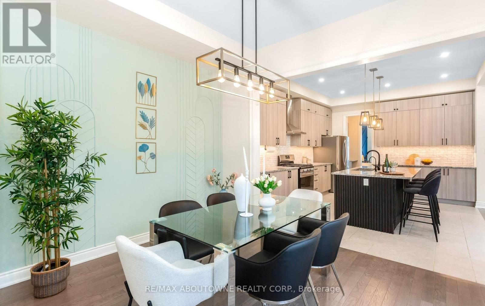 3294 MILLICENT AVENUE Image 19