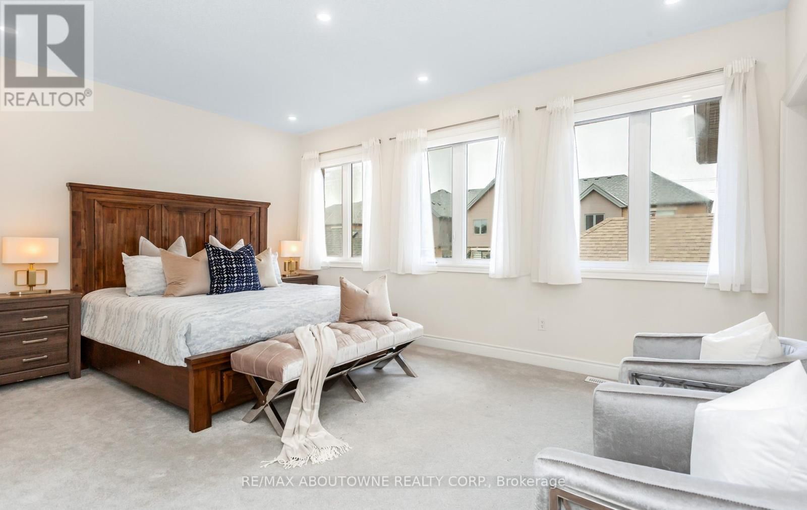 3294 MILLICENT AVENUE Image 24