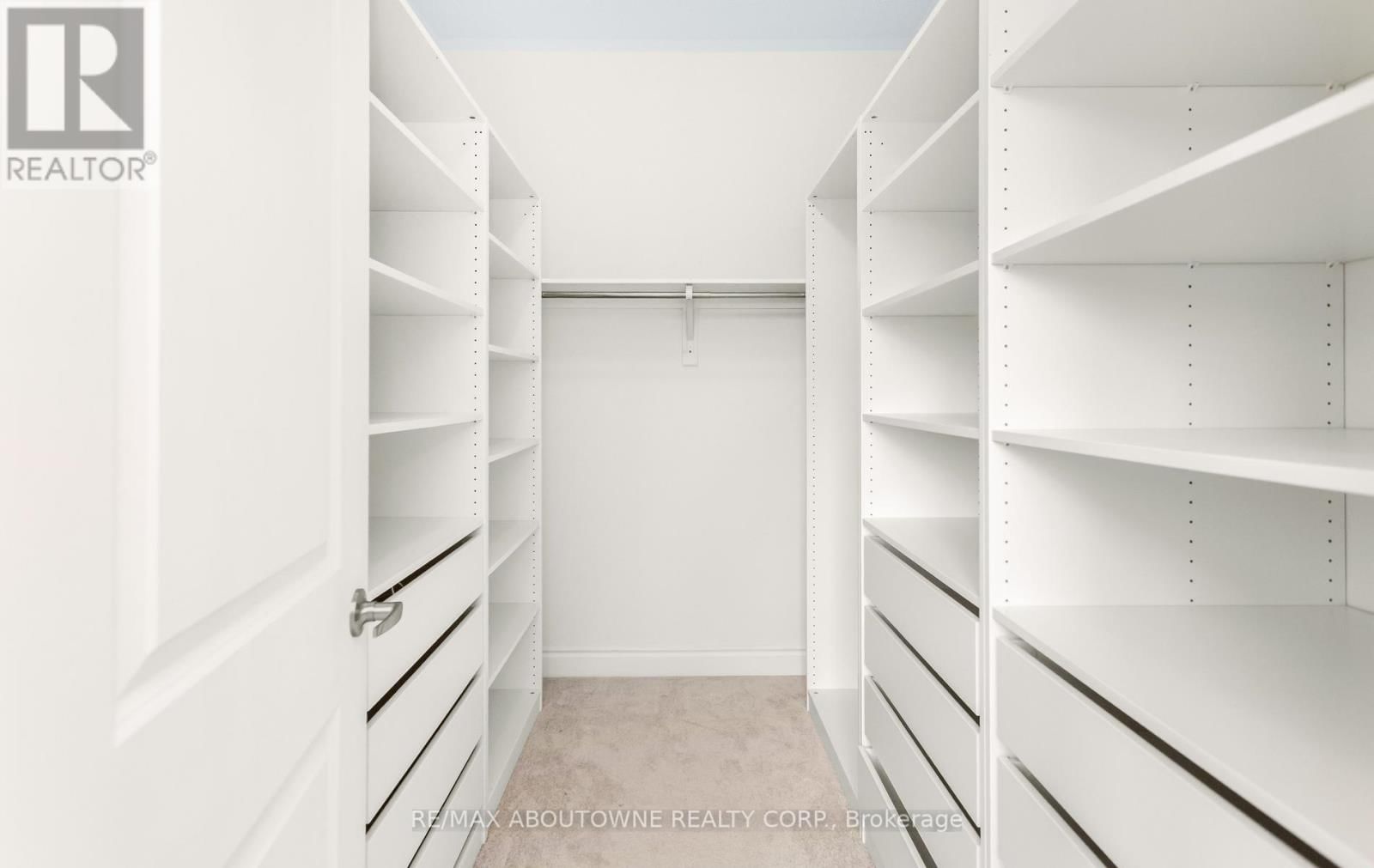 3294 MILLICENT AVENUE Image 27