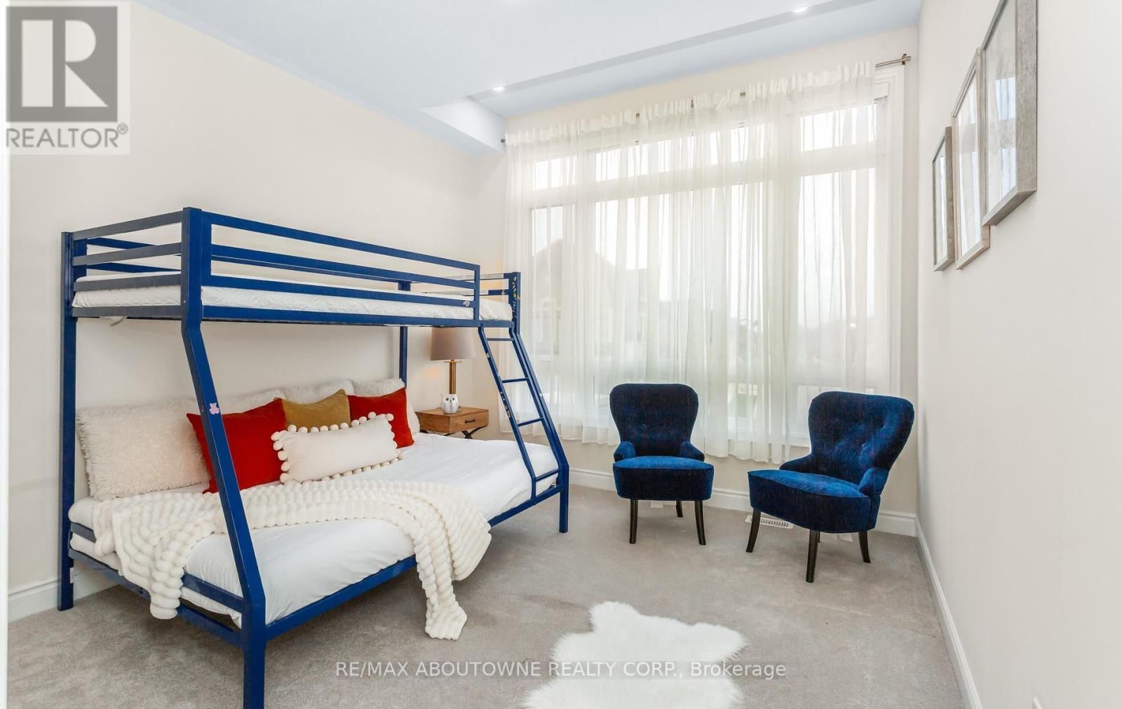 3294 MILLICENT AVENUE Image 29