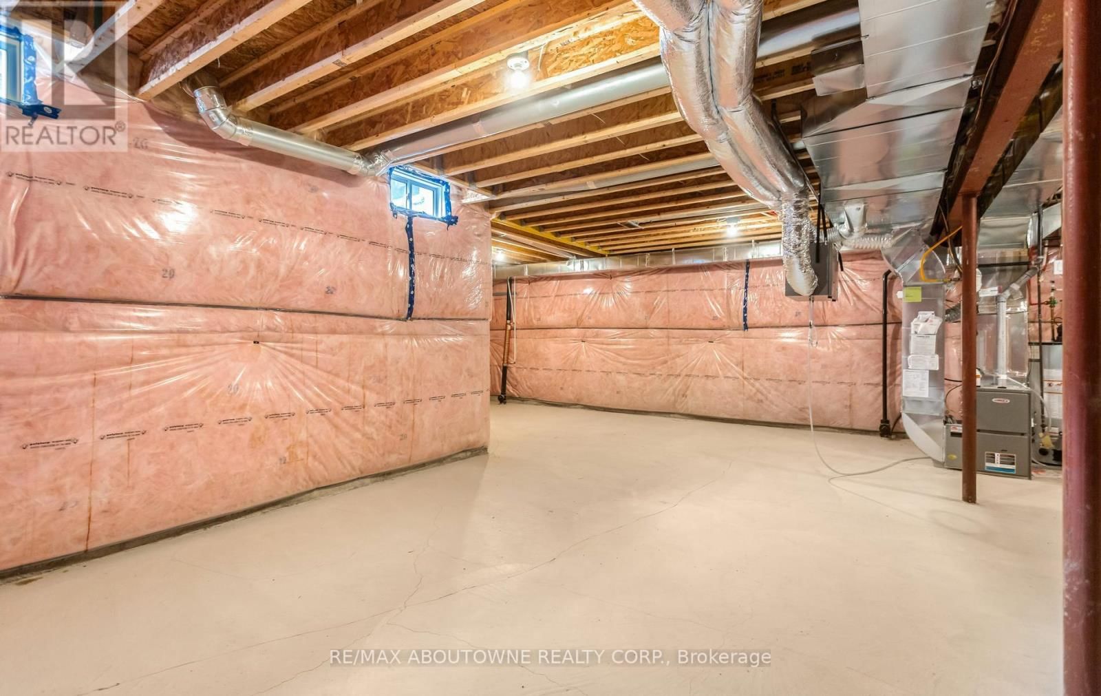 3294 MILLICENT AVENUE Image 48