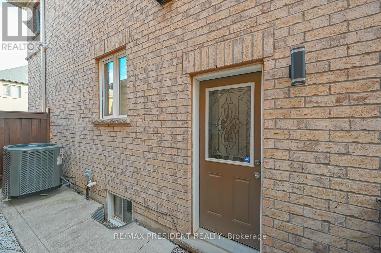 65 PARITY ROAD Image 35