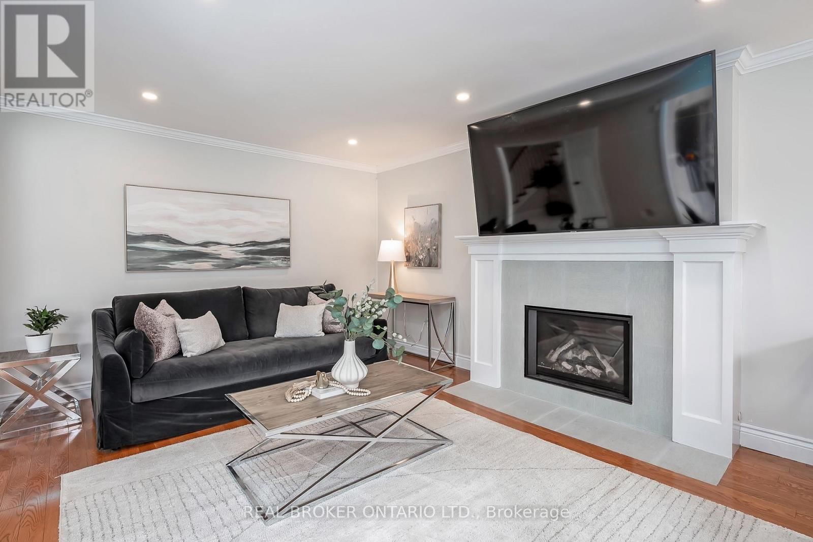 2152 HEIDI AVENUE Image 19