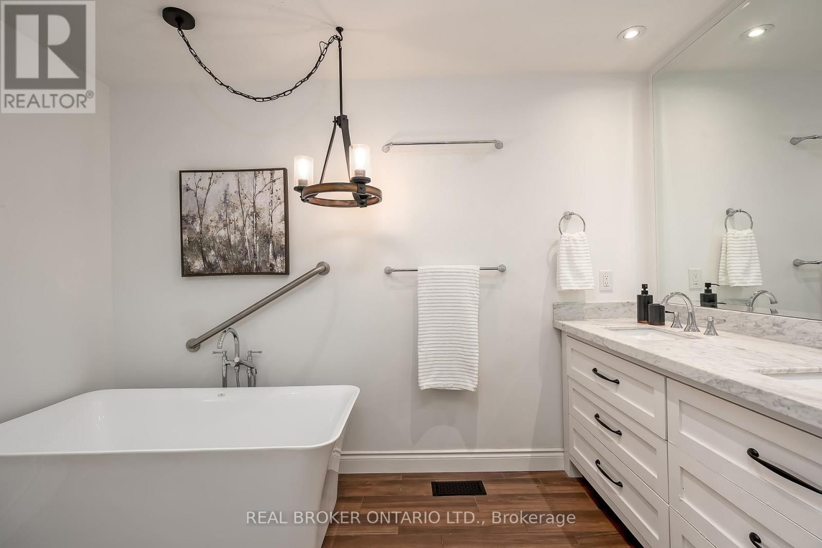 2152 HEIDI AVENUE Image 33