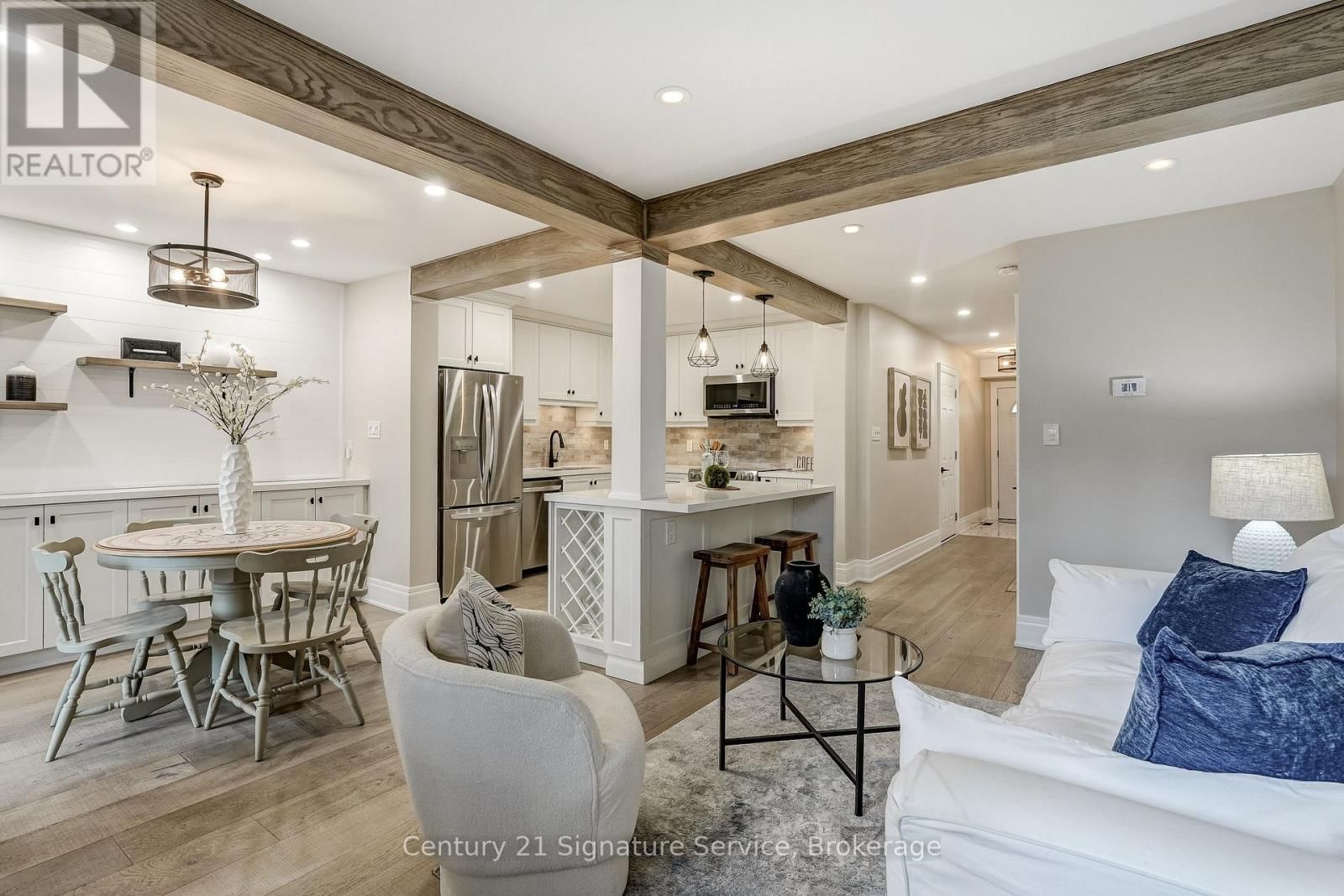 22 - 2120 RATHBURN ROAD EAST Image 1