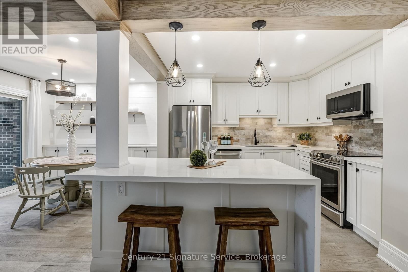 22 - 2120 RATHBURN ROAD EAST Image 10