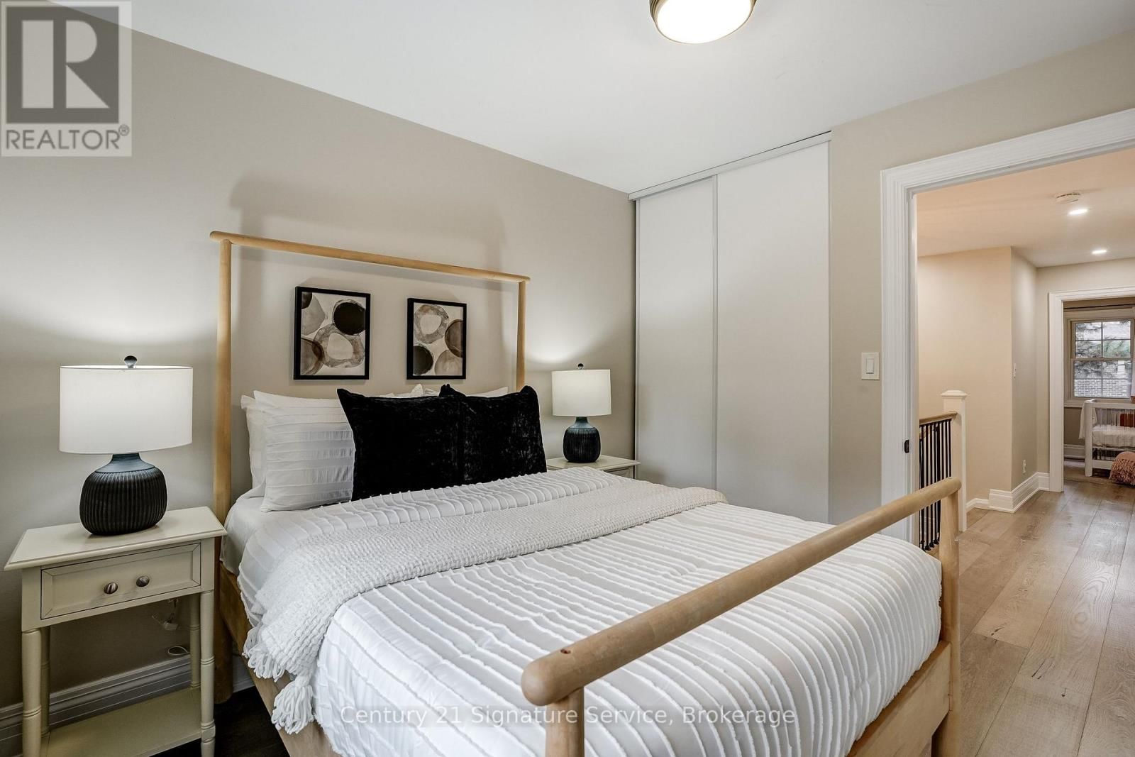 22 - 2120 RATHBURN ROAD EAST Image 20