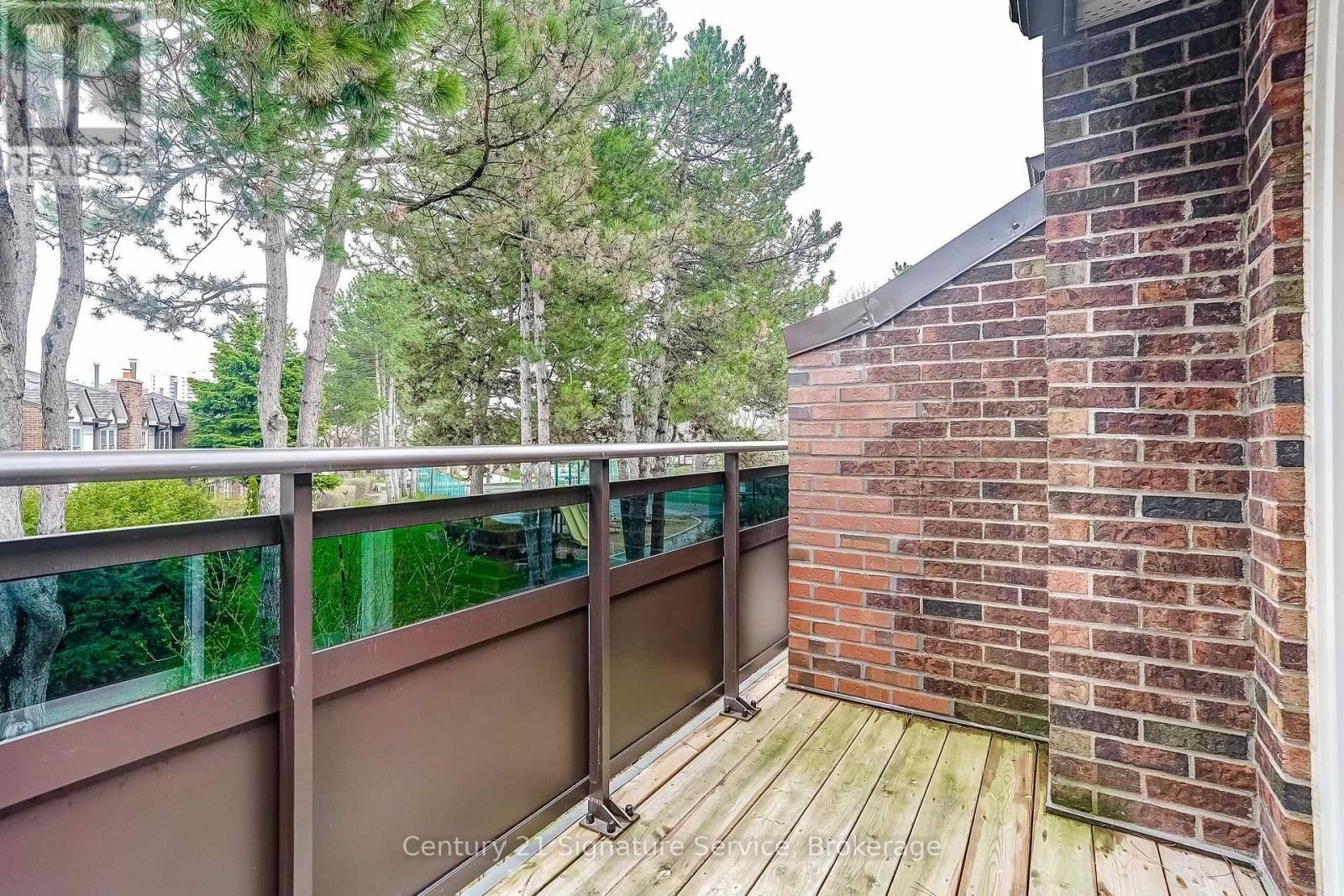 22 - 2120 RATHBURN ROAD EAST Image 37