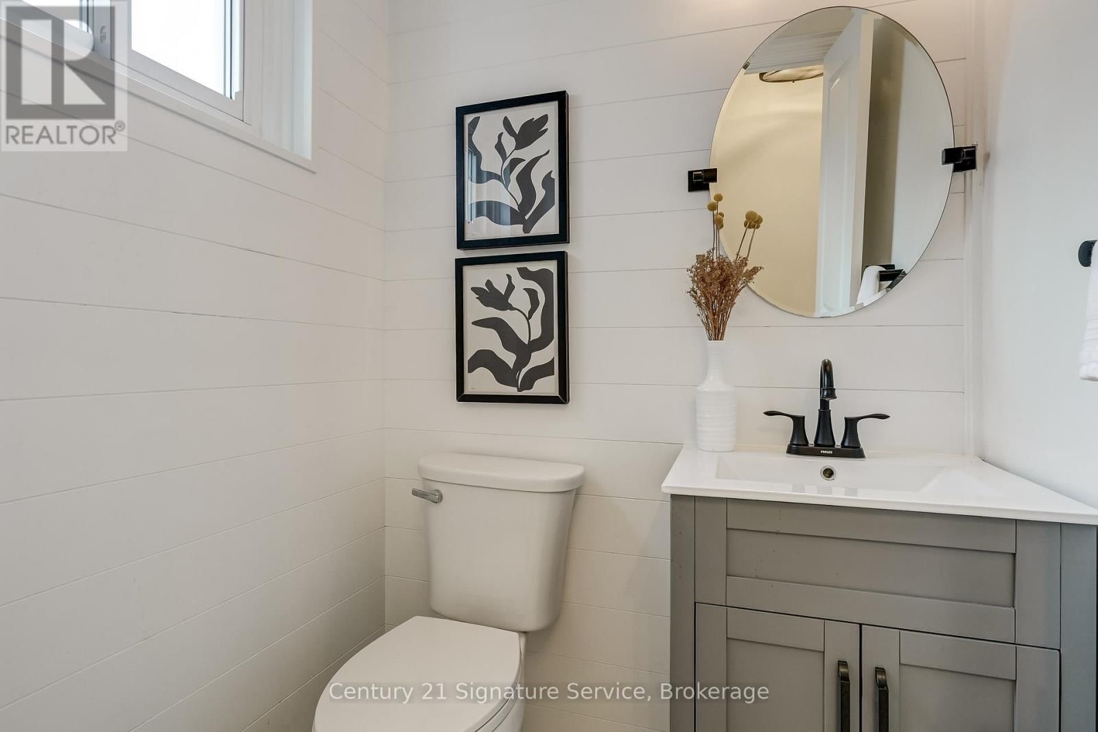 22 - 2120 RATHBURN ROAD EAST Image 4