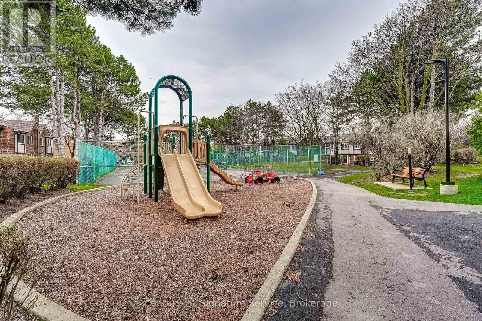 22 - 2120 RATHBURN ROAD EAST Image 45