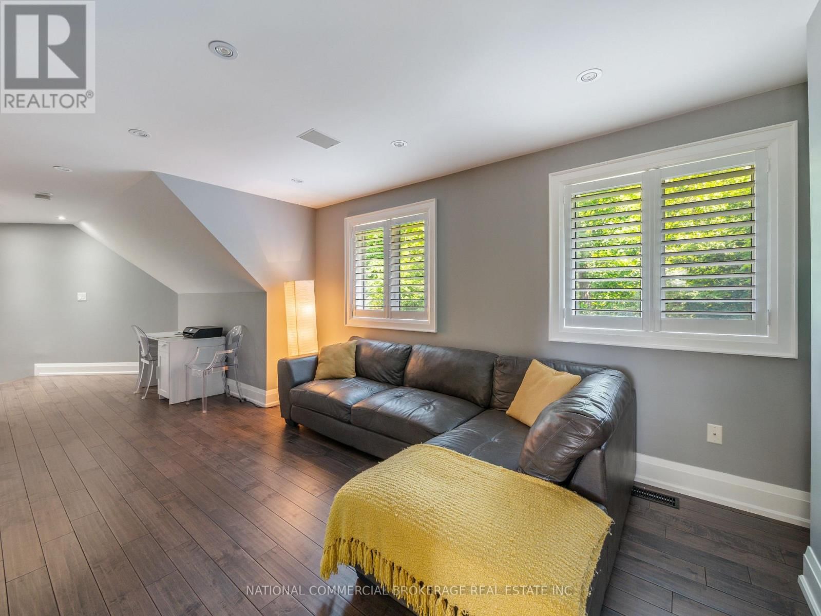 10088 OLD PINE CREST ROAD Image 16